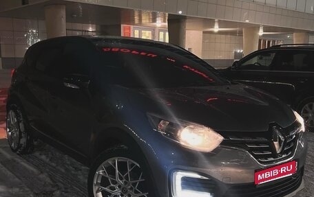 Renault Kaptur I рестайлинг, 2021 год, 2 100 000 рублей, 10 фотография
