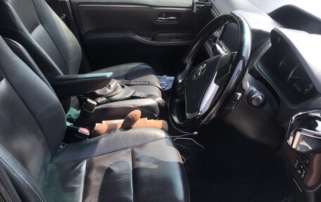 Toyota Esquire I, 2015 год, 2 000 000 рублей, 9 фотография
