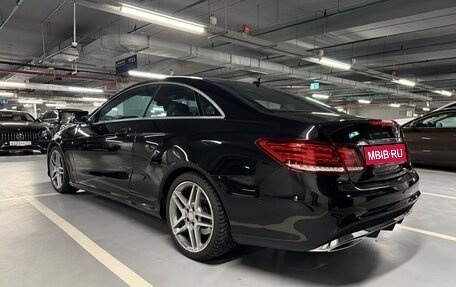 Mercedes-Benz E-Класс, 2015 год, 2 400 000 рублей, 14 фотография