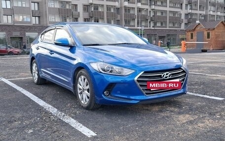 Hyundai Elantra VI рестайлинг, 2017 год, 1 400 000 рублей, 2 фотография