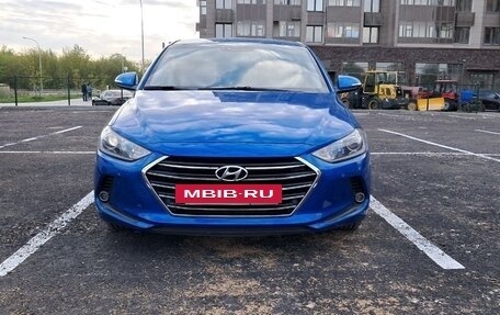 Hyundai Elantra VI рестайлинг, 2017 год, 1 400 000 рублей, 4 фотография