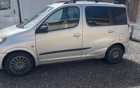 Toyota Yaris Verso, 2001 год, 4 250 000 рублей, 4 фотография