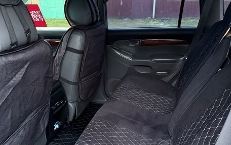 Toyota Land Cruiser Prado 120 рестайлинг, 2006 год, 2 100 000 рублей, 12 фотография