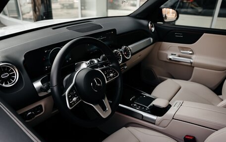 Mercedes-Benz GLB, 2021 год, 5 000 000 рублей, 14 фотография