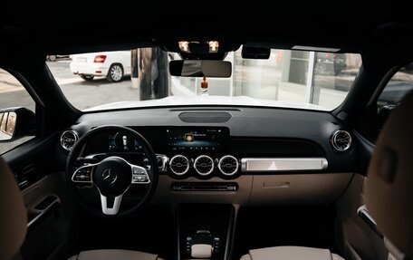 Mercedes-Benz GLB, 2021 год, 5 000 000 рублей, 17 фотография