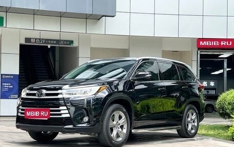 Toyota Highlander III, 2021 год, 2 910 010 рублей, 7 фотография