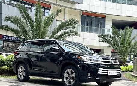 Toyota Highlander III, 2021 год, 2 910 010 рублей, 6 фотография