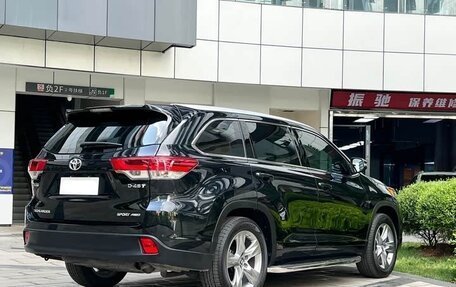 Toyota Highlander III, 2021 год, 2 910 010 рублей, 15 фотография