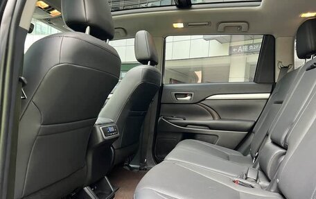 Toyota Highlander III, 2021 год, 2 910 010 рублей, 33 фотография
