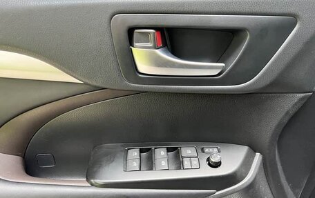 Toyota Highlander III, 2021 год, 2 910 010 рублей, 28 фотография