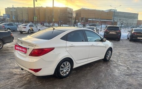 Hyundai Solaris II рестайлинг, 2015 год, 1 010 000 рублей, 3 фотография