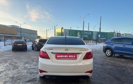 Hyundai Solaris II рестайлинг, 2015 год, 1 010 000 рублей, 4 фотография