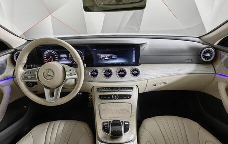 Mercedes-Benz CLS, 2019 год, 4 900 000 рублей, 12 фотография