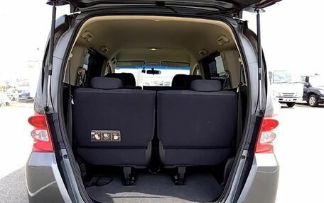 Honda Freed I, 2009 год, 1 390 000 рублей, 6 фотография