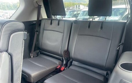 Toyota Land Cruiser Prado 150 рестайлинг 2, 2022 год, 3 689 000 рублей, 12 фотография
