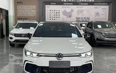 Volkswagen Golf VIII, 2021 год, 1 500 000 рублей, 2 фотография