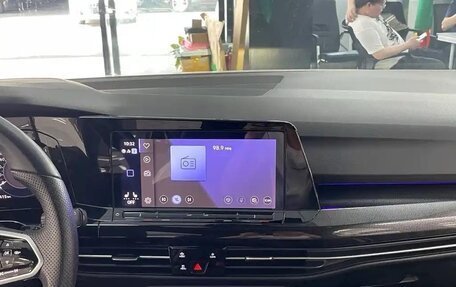 Volkswagen Golf VIII, 2021 год, 1 500 000 рублей, 13 фотография