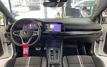 Volkswagen Golf VIII, 2021 год, 1 500 000 рублей, 10 фотография