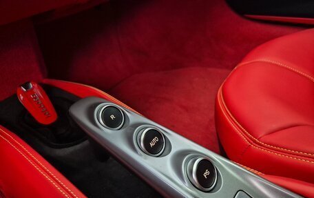 Ferrari F8, 2022 год, 24 560 000 рублей, 14 фотография