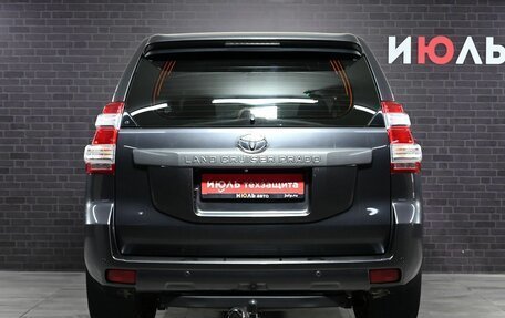 Toyota Land Cruiser Prado 150 рестайлинг 2, 2014 год, 3 800 000 рублей, 5 фотография