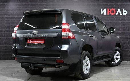 Toyota Land Cruiser Prado 150 рестайлинг 2, 2014 год, 3 800 000 рублей, 7 фотография