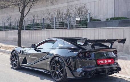 Ferrari 812, 2022 год, 44 418 000 рублей, 2 фотография