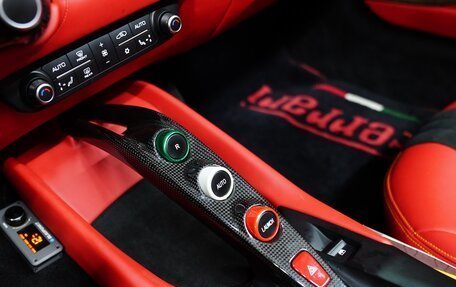Ferrari 812, 2022 год, 44 418 000 рублей, 15 фотография