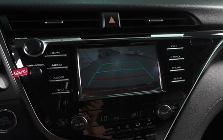 Toyota Camry, 2018 год, 2 625 000 рублей, 12 фотография