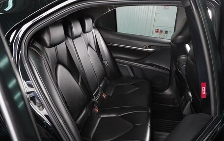 Toyota Camry, 2018 год, 2 625 000 рублей, 7 фотография