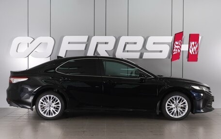 Toyota Camry, 2018 год, 2 625 000 рублей, 5 фотография