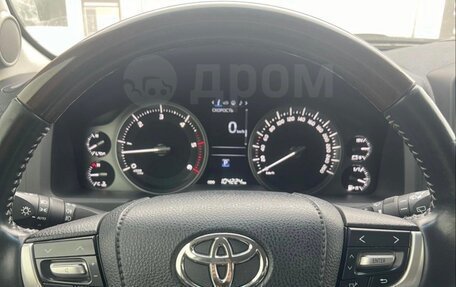 Toyota Land Cruiser 200, 2016 год, 6 150 000 рублей, 8 фотография