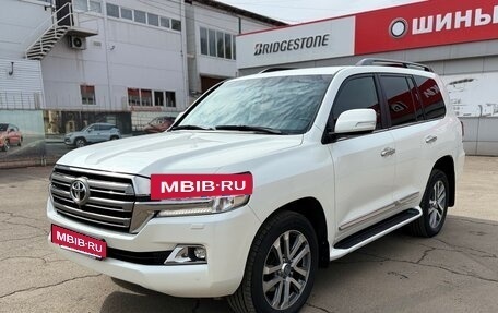 Toyota Land Cruiser 200, 2016 год, 6 150 000 рублей, 6 фотография