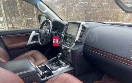 Toyota Land Cruiser 200, 2016 год, 6 150 000 рублей, 10 фотография
