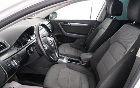 Volkswagen Passat B7, 2011 год, 1 299 000 рублей, 8 фотография