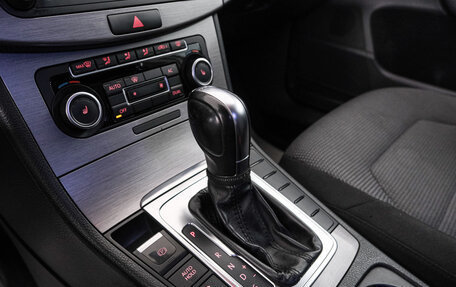 Volkswagen Passat B7, 2011 год, 1 299 000 рублей, 17 фотография
