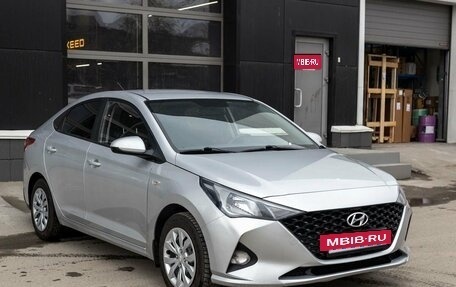 Hyundai Solaris II рестайлинг, 2020 год, 1 375 000 рублей, 3 фотография