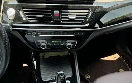BMW 1 серия, 2023 год, 1 840 000 рублей, 10 фотография