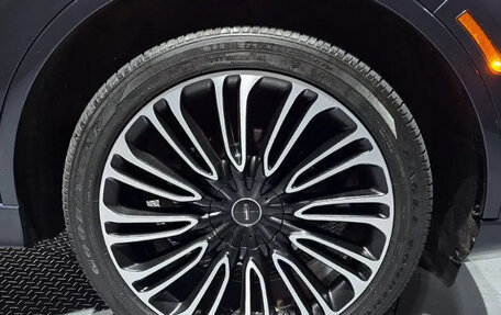 Lincoln Aviator II, 2021 год, 4 050 000 рублей, 5 фотография