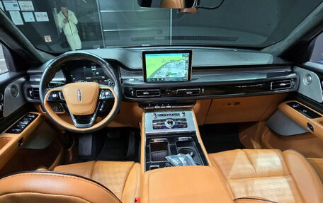 Lincoln Aviator II, 2021 год, 4 050 000 рублей, 7 фотография