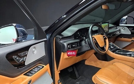 Lincoln Aviator II, 2021 год, 4 050 000 рублей, 10 фотография