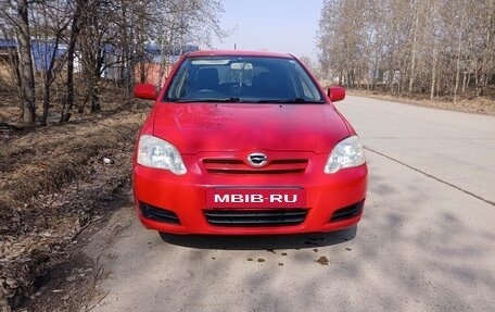 Toyota Corolla, 2004 год, 657 000 рублей, 2 фотография