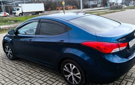 Hyundai Elantra V, 2012 год, 850 000 рублей, 2 фотография