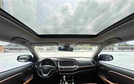 Toyota Highlander III, 2021 год, 3 130 000 рублей, 9 фотография