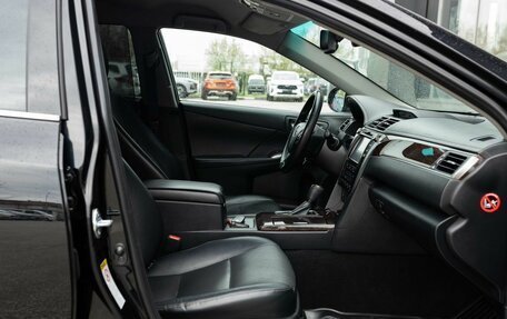 Toyota Camry, 2017 год, 2 630 000 рублей, 22 фотография