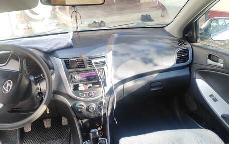 Hyundai Accent IV, 2012 год, 630 000 рублей, 2 фотография