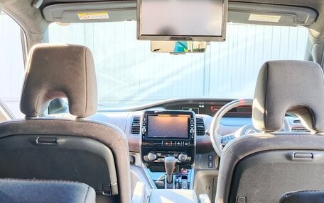 Nissan Serena IV, 2018 год, 2 400 000 рублей, 3 фотография