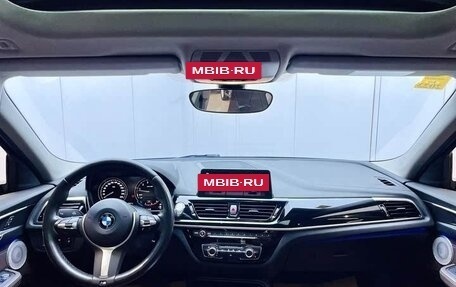 BMW 1 серия, 2021 год, 1 980 000 рублей, 10 фотография