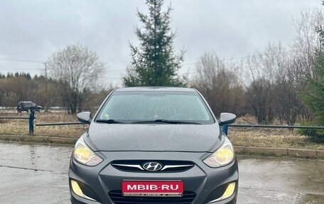 Hyundai Solaris II рестайлинг, 2011 год, 790 000 рублей, 1 фотография