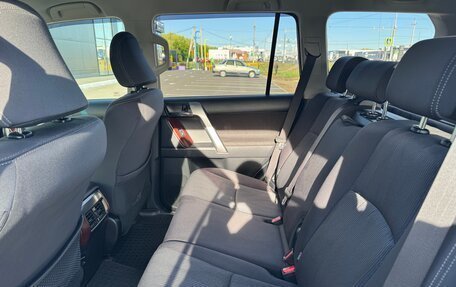 Toyota Land Cruiser Prado 150 рестайлинг 2, 2016 год, 3 650 000 рублей, 6 фотография