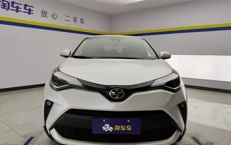 Toyota C-HR I рестайлинг, 2021 год, 1 930 000 рублей, 2 фотография